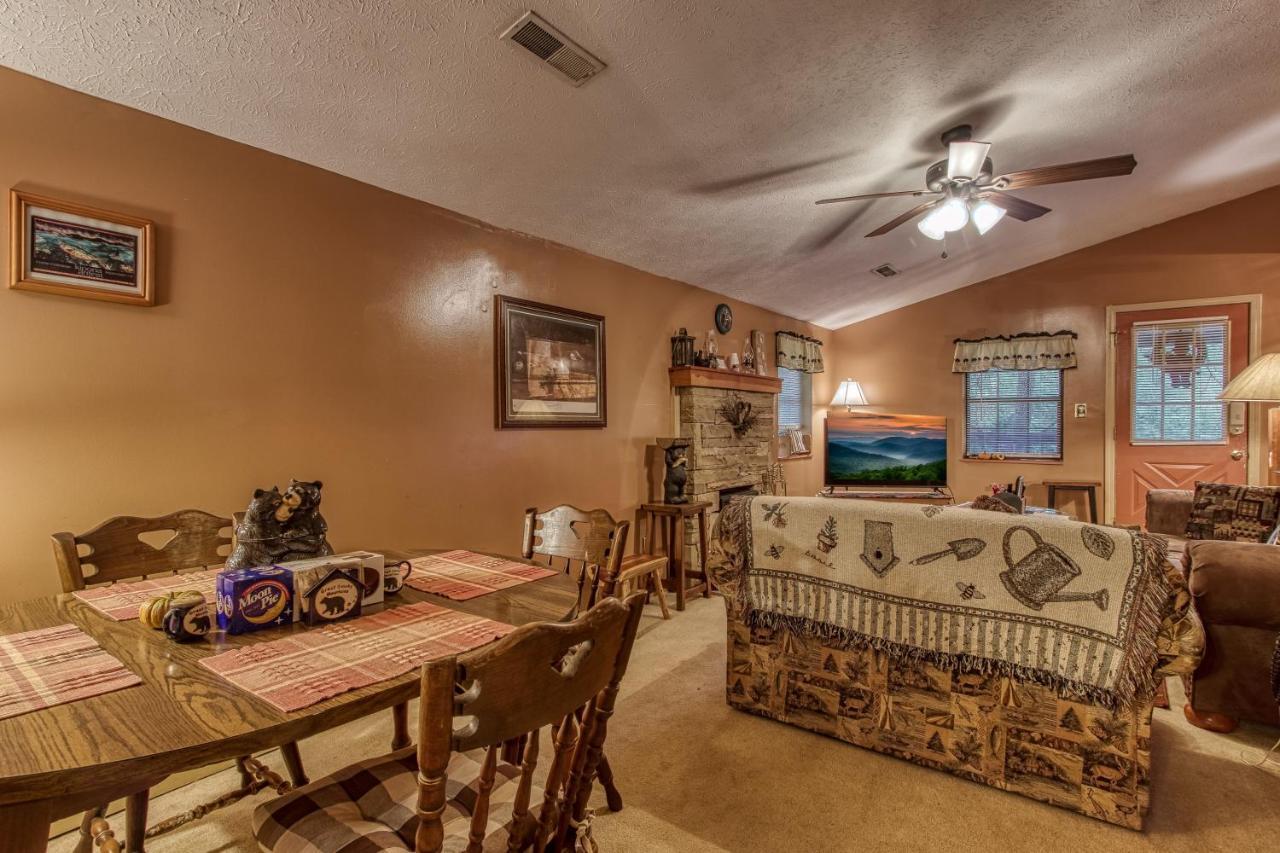Cozy Creek Cabin Pigeon Forge Luaran gambar