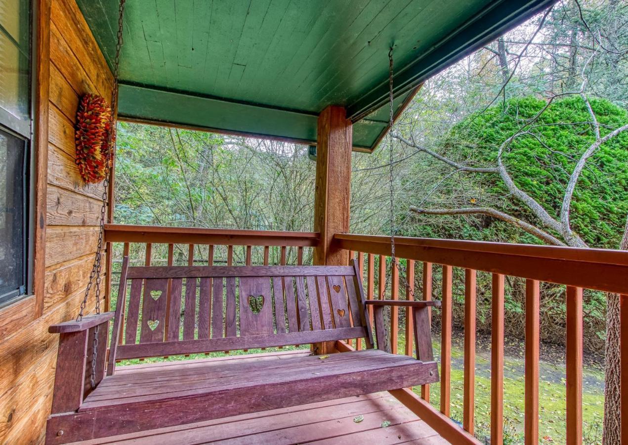 Cozy Creek Cabin Pigeon Forge Luaran gambar